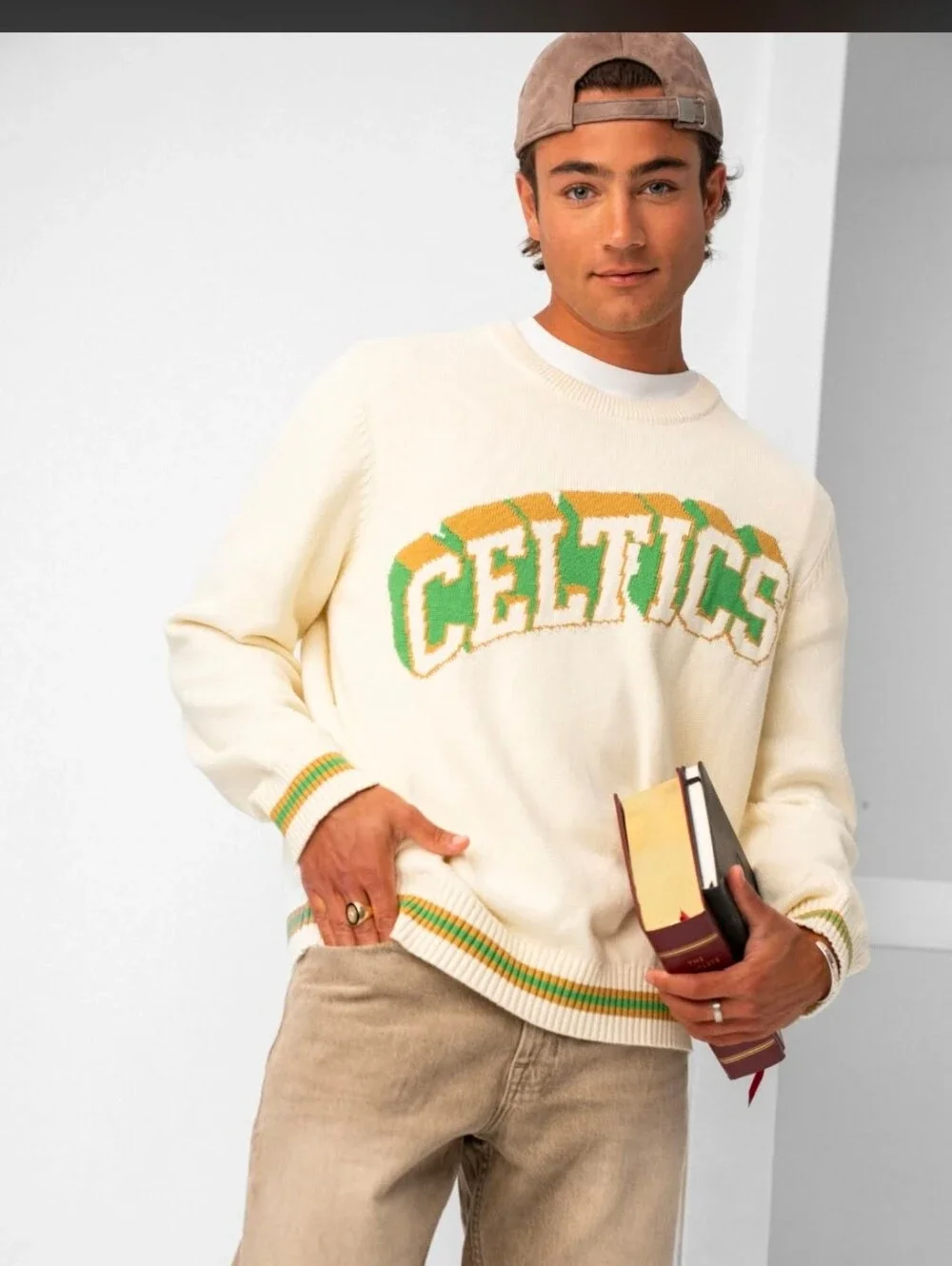 The Wild Collective Boston Celtics Jacquard Crew Sweater Cream Green Brown SZ XL
